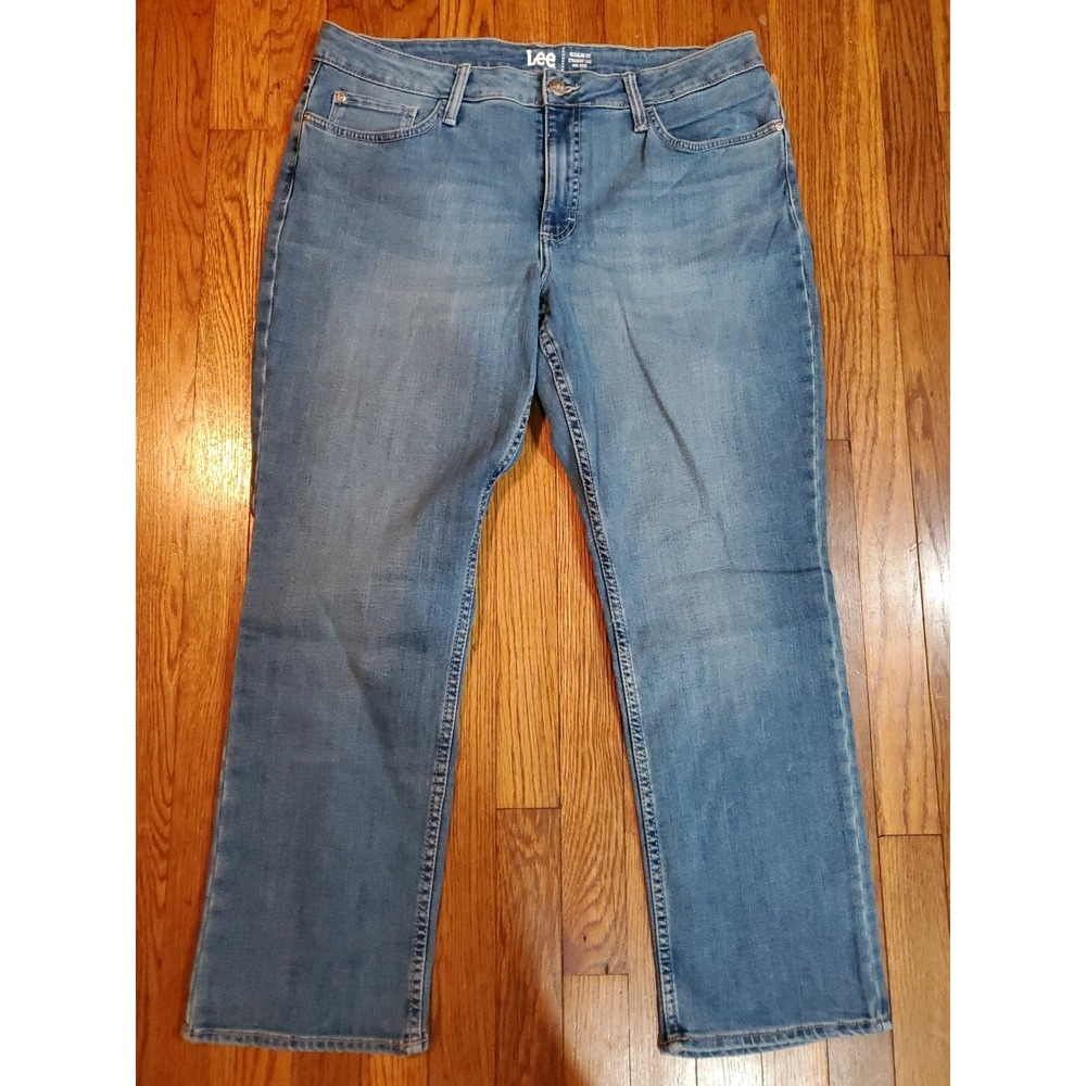 NWT Lee Regular Fit Straight Leg Mid Rise 16P Petite Med Wash Stretch Jeans